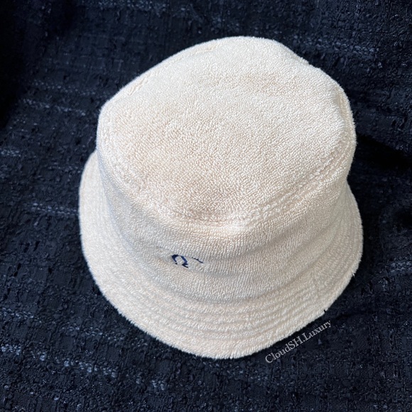 Auth Chanel CC Logo Terry Cloth Beige Bucket Hat Sz.M - Picture 3 of 8